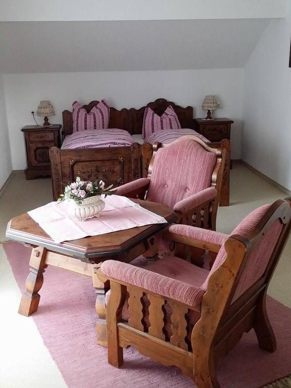 Gast- Und Pensionhaus Zur Linde Staufenberg  Cameră foto